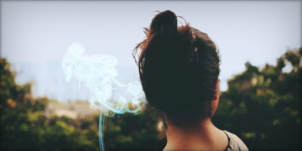 girl_smoking